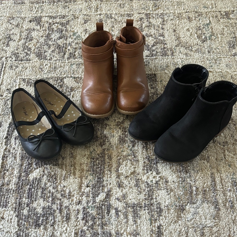 Cat & Jack and Old Navy Shoe Bundle size 9 Toddler - Ballet Flats and Booties